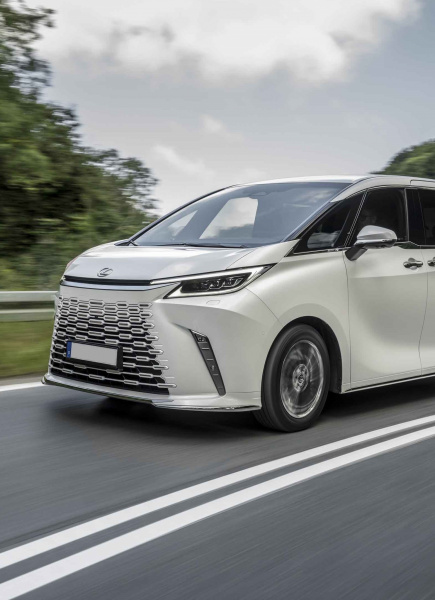 Lexus LM (2023-)