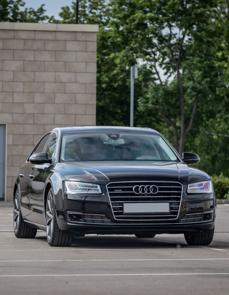 Audi A8 (III) (D4) (2009-2017)