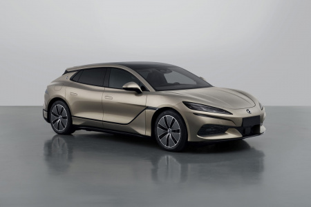 DENZA Z9 GT